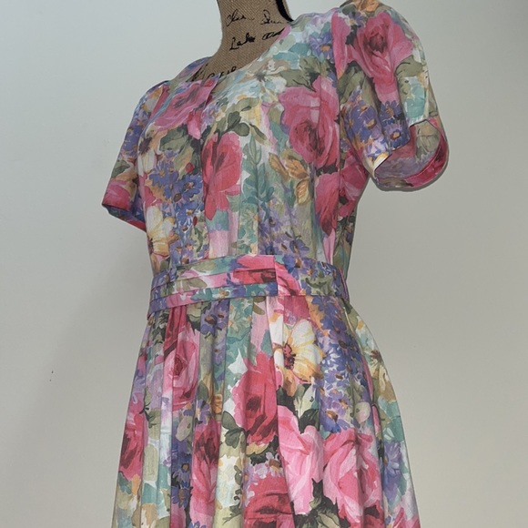 Vintage 80s Floral Midi Dress - Picture 8 of 14